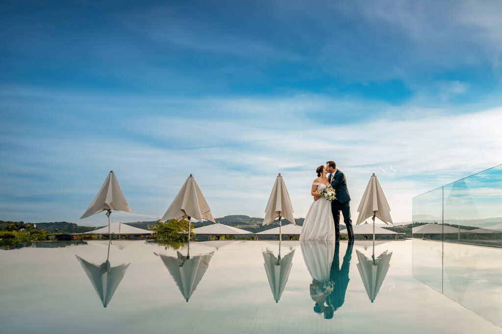 Hochzeitsfotograf Steiermark Golden Elephant fotografiert ein Hochzeitspaar.